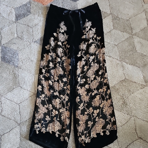 Floral Velvet Wide-Leg Pants - Picture 1 of 2